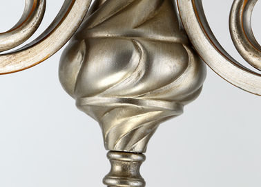 Stile italiano del grande candeliere leggero decorativo del ferro battuto 9 retro con metallo e vetro