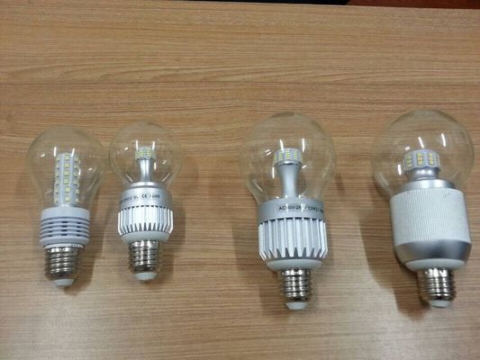 Alluminio + lampadine di vetro 9w della casa LED con un angolo d'apertura da 360 gradi