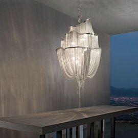 Illuminazione a catena del candeliere dei candelieri contemporanei d'argento dell'hotel