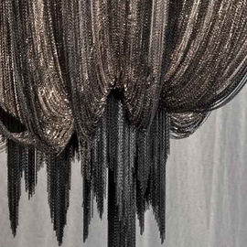 Illuminazione a catena del candeliere dei candelieri contemporanei d'argento dell'hotel