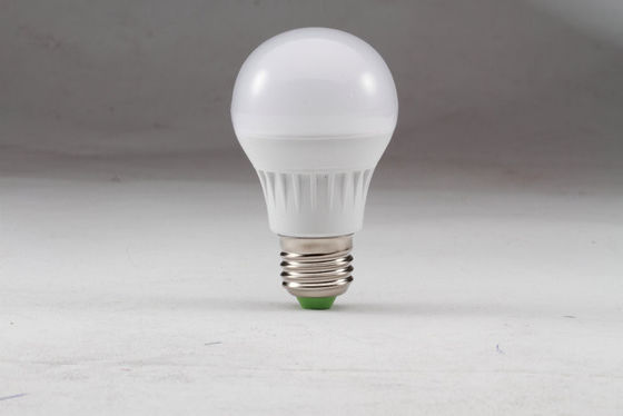 Candeliere 5W lampadina di alto potere LED di 400 lumi 2700K - 6500K, copertura lattea