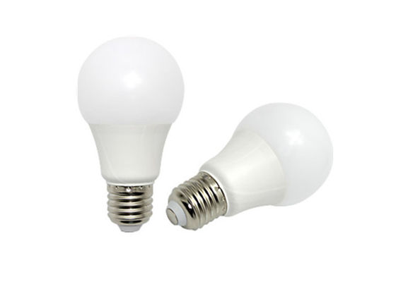 L'alta luminosità residenziale SMD2835 7W 9W E27 Dimmable ha condotto le lampadine 50Hz/60Hz del candeliere