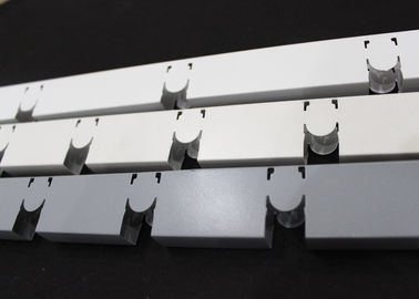 materiale da costruzione stridente moderno del soffitto di griglia del metallo per i sistemi di sospensione del soffitto