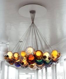 Doppia lampada di pendente variopinta d'attaccatura creativa delle plafoniere LED G9 della copertura di vetro